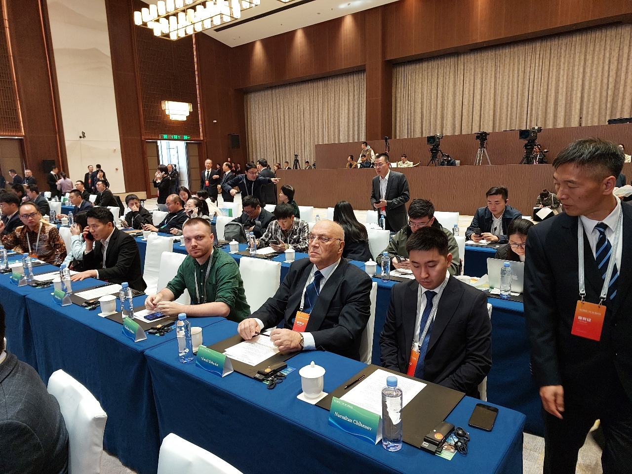 China Kyrgyzstan government meeting